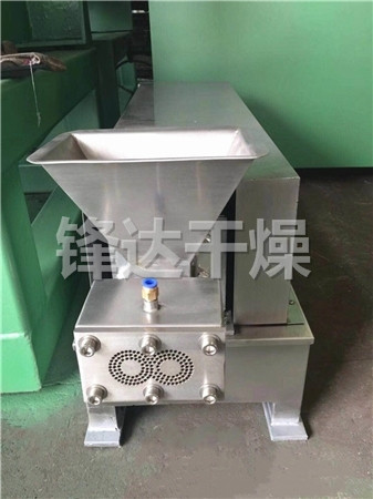 SET系列双螺杆挤压造粒机