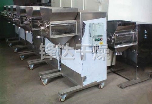 YK系列摇摆式颗粒机